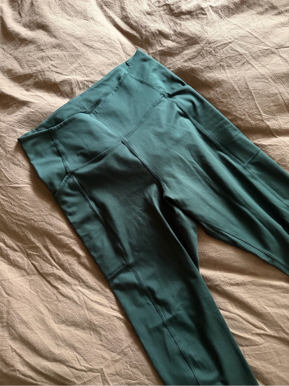Girlfriend Collective High Rise Compression Pocket Leggings in Forest Green